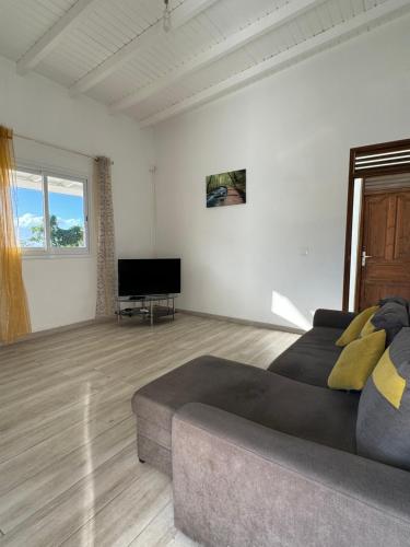 Cơ sở vật chất, NOUVEAU ! Appartement tout confort avec terrasse - Proche Plages ! in Bas Vent Cơ sở vật chất, NOUVEAU ! Appartement tout confort avec terrasse - Proche Plages ! in Bas Vent