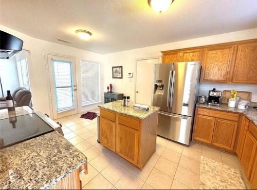 Cecilio Aurora Home in Dallas Executive Airport Cecilio Aurora Home in Dallas Executive Airport