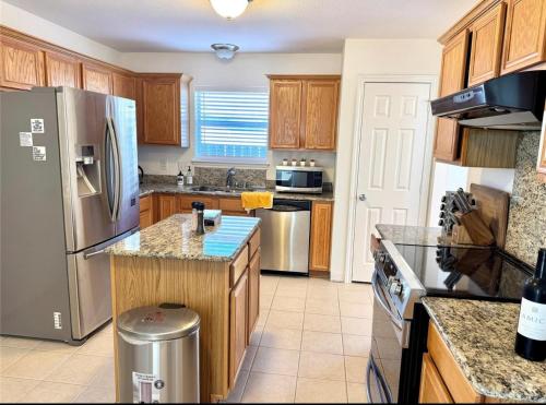 Cecilio Aurora Home in Dallas Executive Airport Cecilio Aurora Home in Dallas Executive Airport