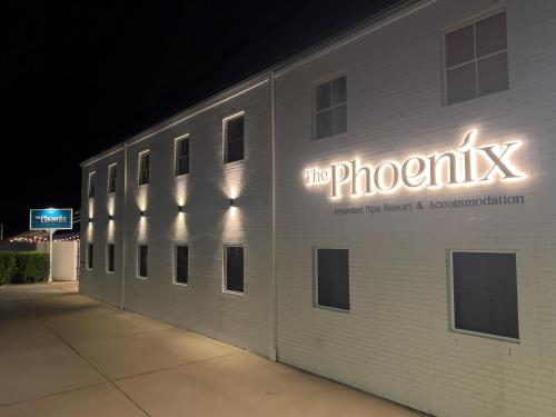 The Phoenix Artesian Spa Resort and Accommodation in موري The Phoenix Artesian Spa Resort and Accommodation in موري