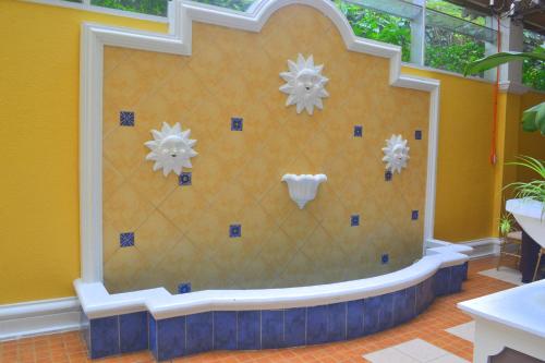 Facilities, Hotel Elizabeth Baguio in Mines View Park Facilities, Hotel Elizabeth Baguio in Mines View Park