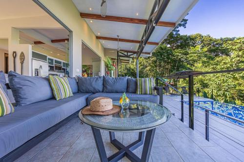 Ocean View Villa With Pool and Spectacular Sunsets in 巴倫娜 Ocean View Villa With Pool and Spectacular Sunsets in 巴倫娜