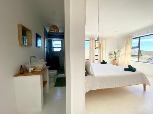 Wildlife & Ocean Retreat