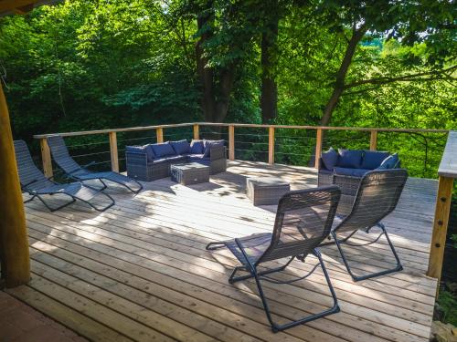 Lesence Zug Vendégház (Lesence Zug Vendeghaz) in เลเซนเชโตไม Lesence Zug Vendégház (Lesence Zug Vendeghaz) in เลเซนเชโตไม