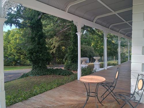 A szálláshely kívülről, Moore Park Inn in Armidale A szálláshely kívülről, Moore Park Inn in Armidale