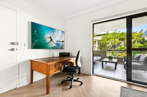 Spacious 2-Bed 2-Bath Moments from Avalon Beach in Northern Beaches Spacious 2-Bed 2-Bath Moments from Avalon Beach in Northern Beaches