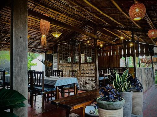 ห้องอาหาร, Bình An Village in ทัญดุค ห้องอาหาร, Bình An Village in ทัญดุค