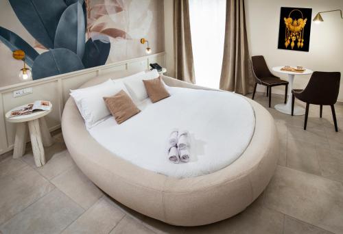 Palazzo Mata Boutique Hotel in Taranto Palazzo Mata Boutique Hotel in Taranto