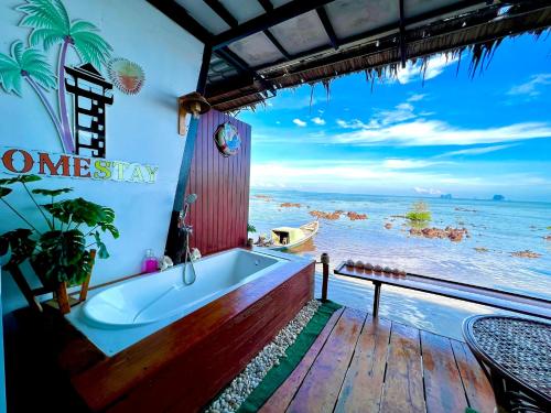 Bnเกาะลิบงโฮมสเตย์ in Koh Libong Bnเกาะลิบงโฮมสเตย์ in Koh Libong