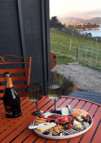 Harbour Hideaway in Sawyers Bay Harbour Hideaway in Sawyers Bay