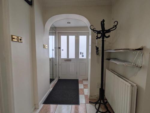 Gordon Avenue Guest House HA7 London in Watford Gordon Avenue Guest House HA7 London in Watford