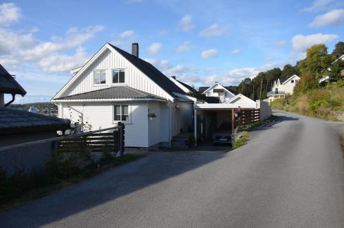 House with all amenities for rent in Steinkjer City Center House with all amenities for rent in Steinkjer City Center