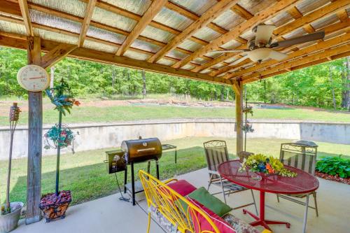 Peaceful Home with Patio Near Greers Ferry Lake in Fairfield Bay Peaceful Home with Patio Near Greers Ferry Lake in Fairfield Bay