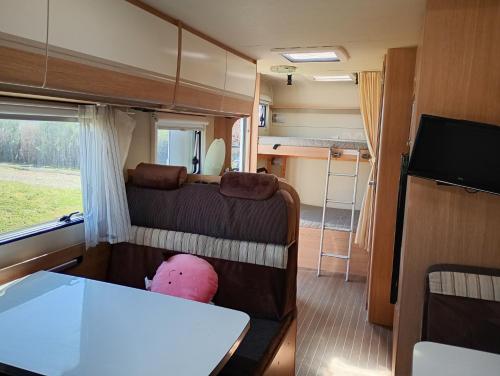 Camping car au bord de l eau in Villeneuve-de-Marsan Camping car au bord de l eau in Villeneuve-de-Marsan