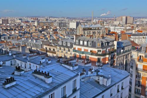 View, Caulaincourt Montmartre by Hiphophostels near Basilique du Sacre-Coeur de Montmartre View, Caulaincourt Montmartre by Hiphophostels near Basilique du Sacre-Coeur de Montmartre