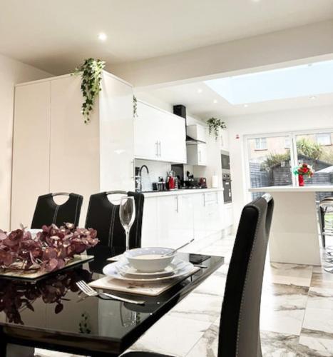 Luxury and spacious 3 bedroom home in Southampton in Swaythling Luxury and spacious 3 bedroom home in Southampton in Swaythling