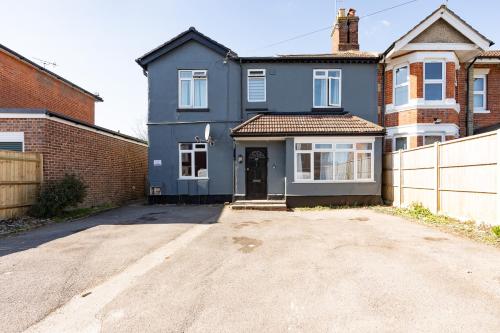 Зовнішній вигляд готелю, Elena Apartment in Portswood Зовнішній вигляд готелю, Elena Apartment in Portswood