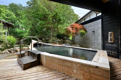 Open air bath, Suigunnoyado in Ajigasawa Open air bath, Suigunnoyado in Ajigasawa