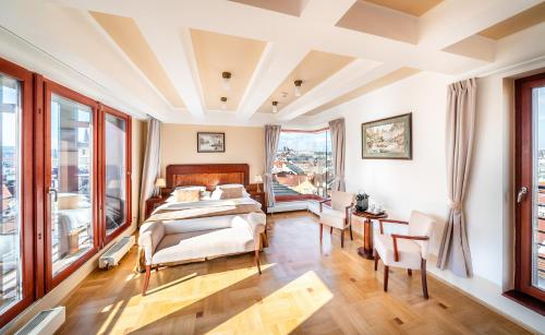 Majestic Plaza Hotel Prague near Wenceslas Square Majestic Plaza Hotel Prague near Wenceslas Square