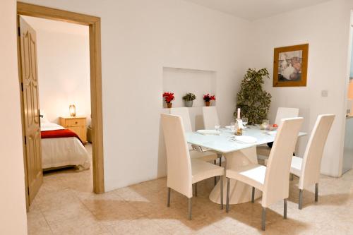 Faciliteter, Casa Savannah from the beach - Happy Rentals in Naxxar Faciliteter, Casa Savannah from the beach - Happy Rentals in Naxxar