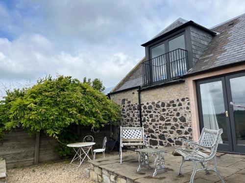 Plumtree Cottage in Ednam Plumtree Cottage in Ednam