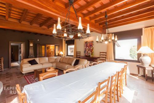 A szálláshely kívülről, Can Vilallonga in Sant Feliu De Pallerols A szálláshely kívülről, Can Vilallonga in Sant Feliu De Pallerols