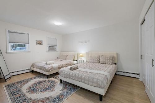 Cozy Stay WiFi, fire pit in Stony Point (NY) Cozy Stay WiFi, fire pit in Stony Point (NY)