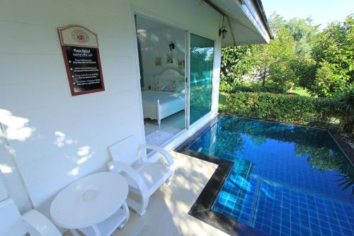 Balcony/terrace, The Natural Garden Resort in Pong Nam Ron Balcony/terrace, The Natural Garden Resort in Pong Nam Ron