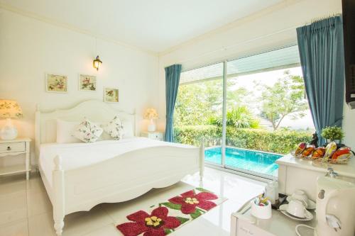 Balcony/terrace, The Natural Garden Resort in Pong Nam Ron Balcony/terrace, The Natural Garden Resort in Pong Nam Ron