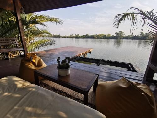 บ้านพระจันทร์เวียน - House of moon phase in Chachoengsao บ้านพระจันทร์เวียน - House of moon phase in Chachoengsao
