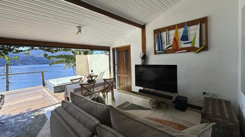 Refúgio na natureza com vista espetacular em Ilhabela (Refugio na natureza com vista espetacular em Ilhabela) in Praia do Portinho Refúgio na natureza com vista espetacular em Ilhabela (Refugio na natureza com vista espetacular em Ilhabela) in Praia do Portinho