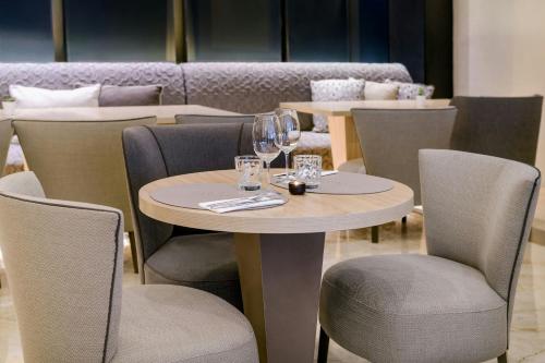 Bar/Lounge, AC Hotel Madrid Feria in Hortaleza Bar/Lounge, AC Hotel Madrid Feria in Hortaleza