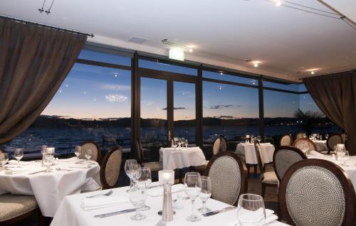 Restaurant, Oasis Beach Resort in Taupo Restaurant, Oasis Beach Resort in Taupo