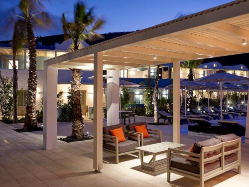 مسبح, Aurora Luxury Suites in Panagia Kalou مسبح, Aurora Luxury Suites in Panagia Kalou