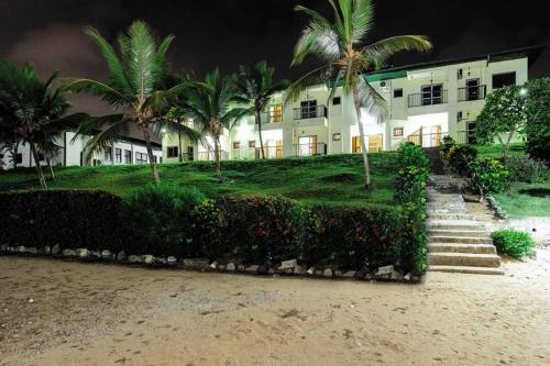 Jardín, HOTEL DE L'OCEAN KRIBI in Kribi Jardín, HOTEL DE L'OCEAN KRIBI in Kribi