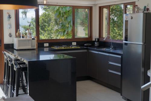 keuken, Casa de Frente para o Mar - Siriúba, Ilhabela (Casa de Frente para o Mar - Siriuba, Ilhabela) in Praia da Siriuba keuken, Casa de Frente para o Mar - Siriúba, Ilhabela (Casa de Frente para o Mar - Siriuba, Ilhabela) in Praia da Siriuba