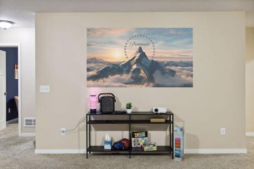 Basketball Court, Pickleball, Karaoke, 6 Beds in Richfield Basketball Court, Pickleball, Karaoke, 6 Beds in Richfield