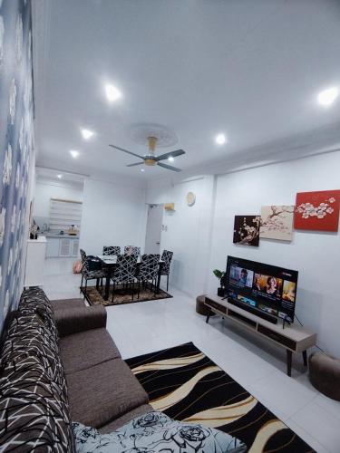 Facilities, Amna Homestay Sandakan near Rainforest Discovery Centre (RDC) Facilities, Amna Homestay Sandakan near Rainforest Discovery Centre (RDC)