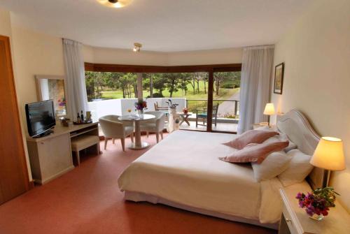 Hotel del Lago Golf & Art Resort in Punta Del Este Hotel del Lago Golf & Art Resort in Punta Del Este