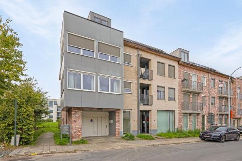 Ruim 2 slaapkamer appartement met parking nabij NAVO in دييجيم Ruim 2 slaapkamer appartement met parking nabij NAVO in دييجيم