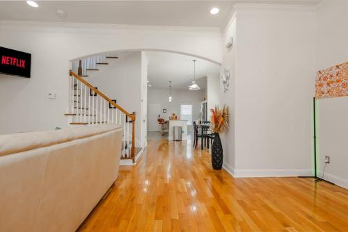 Stylish Family Home Downtown-BigRooms-FreeParking-Central in Mechanicsville Stylish Family Home Downtown-BigRooms-FreeParking-Central in Mechanicsville