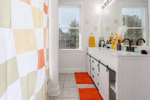 Stylish Family Home Downtown-BigRooms-FreeParking-Central in Mechanicsville Stylish Family Home Downtown-BigRooms-FreeParking-Central in Mechanicsville