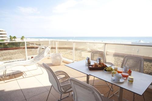 Grand Hotel Les Flamants Roses Thalasso & Spa in Canet-en-Roussillon Grand Hotel Les Flamants Roses Thalasso & Spa in Canet-en-Roussillon