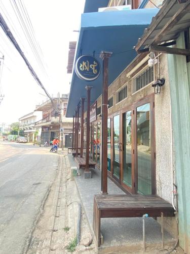 New Town - NT Hostel in Charoenmueng New Town - NT Hostel in Charoenmueng
