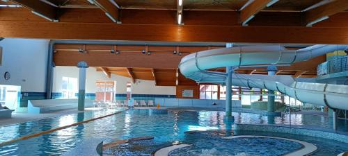 Apartmán C409 v areálu Wellness hotelu Frymburk (Apartman C409 v arealu Wellness hotelu Frymburk) in 弗林布爾克 Apartmán C409 v areálu Wellness hotelu Frymburk (Apartman C409 v arealu Wellness hotelu Frymburk) in 弗林布爾克