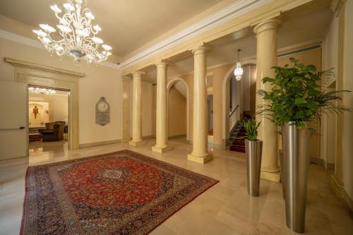 大堂, 帕拉佐聖洛倫索Spa酒店 (Hotel Palazzo San Lorenzo & Spa) in 埃爾薩谷口村 大堂, 帕拉佐聖洛倫索Spa酒店 (Hotel Palazzo San Lorenzo & Spa) in 埃爾薩谷口村