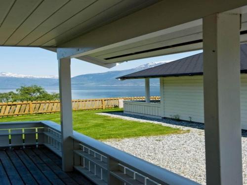 Навколишнє середовище, Spacious bungalow in Kinsarvik with Sea View in Кінсарвік Навколишнє середовище, Spacious bungalow in Kinsarvik with Sea View in Кінсарвік