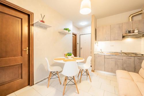 Vendégszoba, Petite Maison Cuneo in Cuneo Vendégszoba, Petite Maison Cuneo in Cuneo