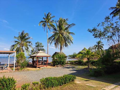 OYO 1112 Siriporn Resort Ko Chang in Dan Kao OYO 1112 Siriporn Resort Ko Chang in Dan Kao