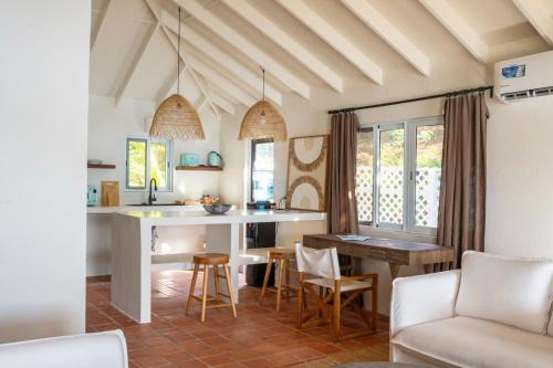 virtuvė, Galleon Beach 2 Bedroom Cottages in English Harbour virtuvė, Galleon Beach 2 Bedroom Cottages in English Harbour